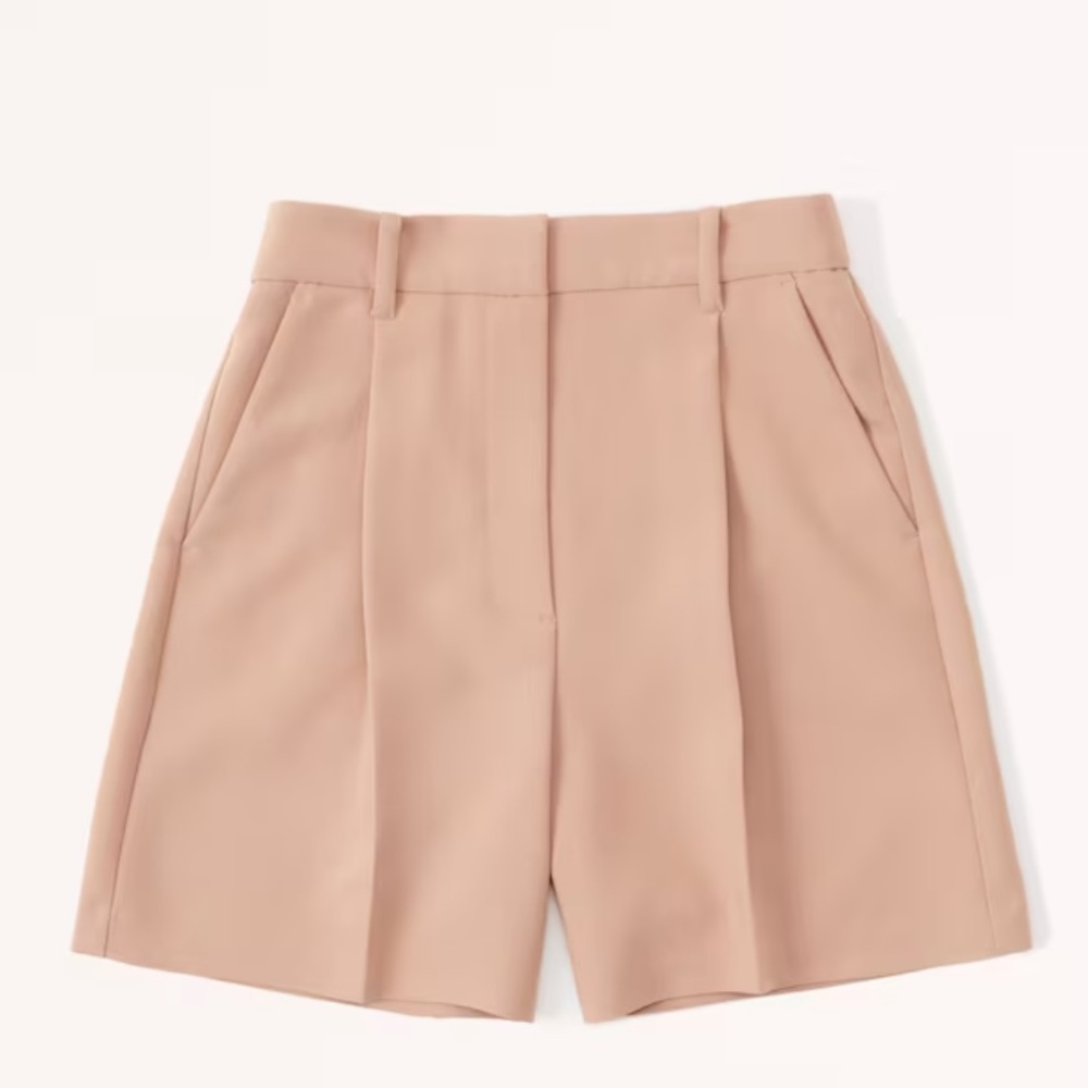 NWT Abercrombie Ultra High Rise Tailored Short